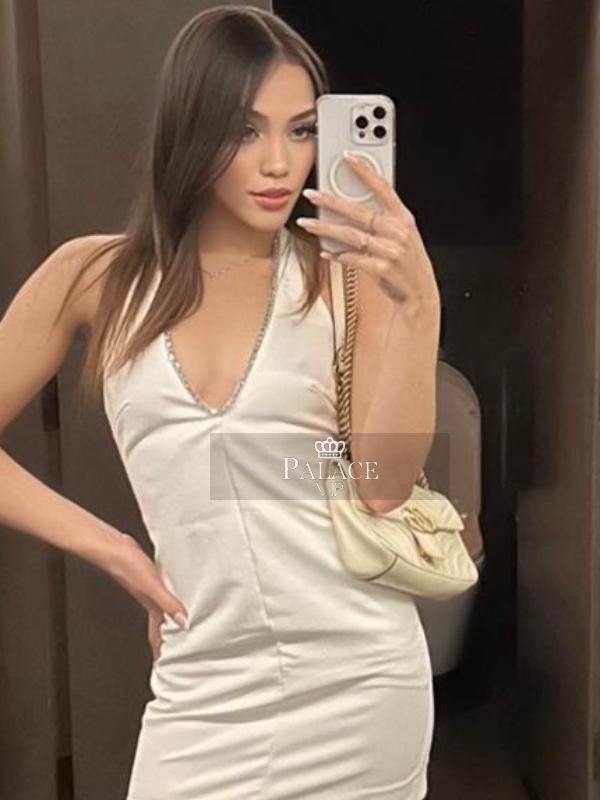 Monique, South Kensington, Brazilian Escort