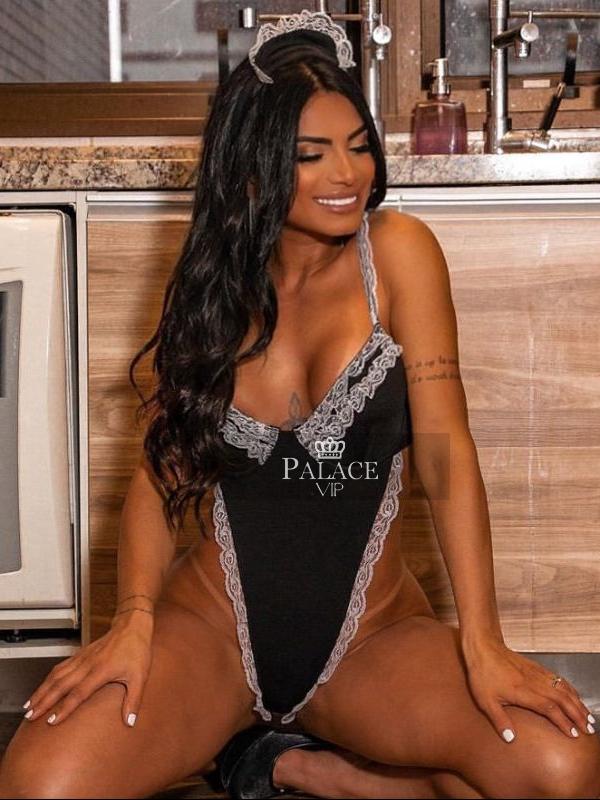 Vanessa, Earls Court, Brazilian  Escort