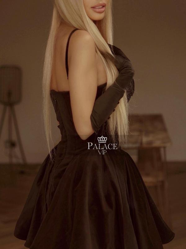 Sandra, Mayfair, Czech Escort