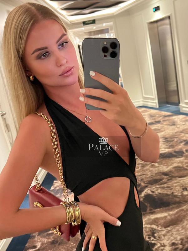 Milla, South Kensington, Russian Escort