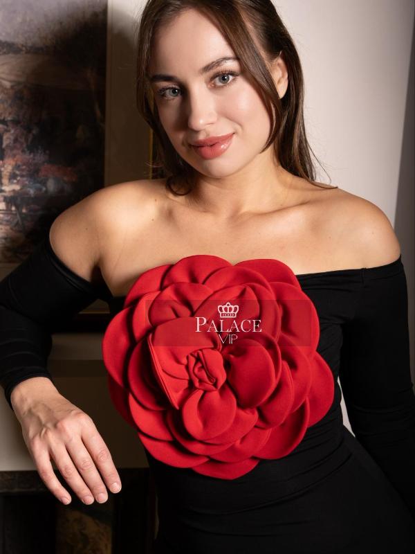 Sophie, Chelsea, Russian Escort